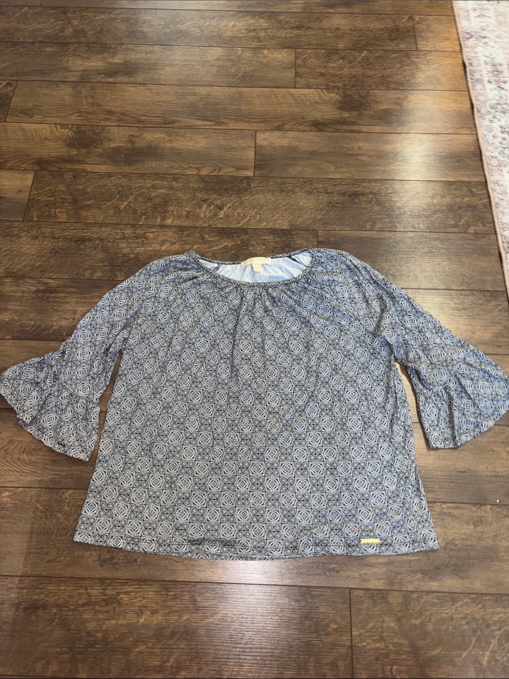 MICHAEL Michael Kors Black Geometric Bell-Sleeve Blouse